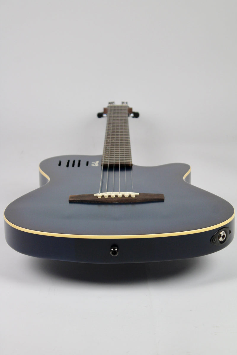 Godin A6 - Trans blue (used) 2000