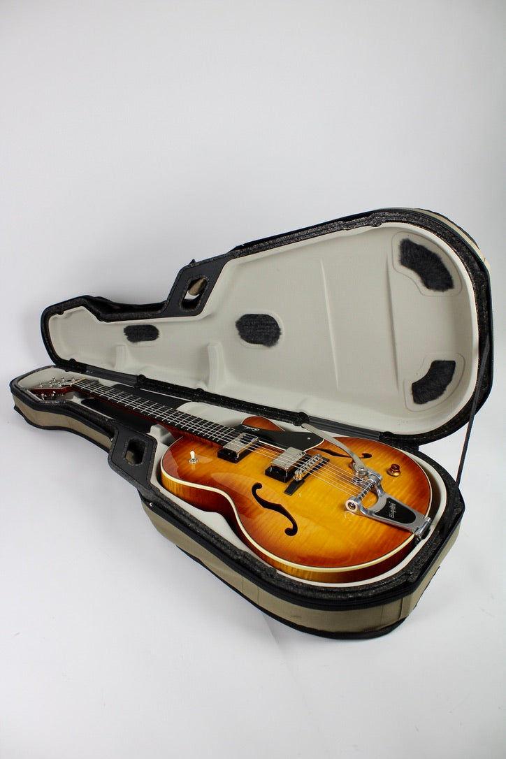 Godin Archtop 5th Avenue Uptown Bigsby - Flame Maple Sunrise (used)