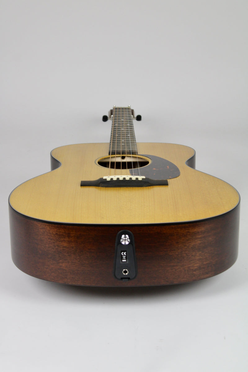 Martin Road Series 000-10E Retro A/E - Naturel