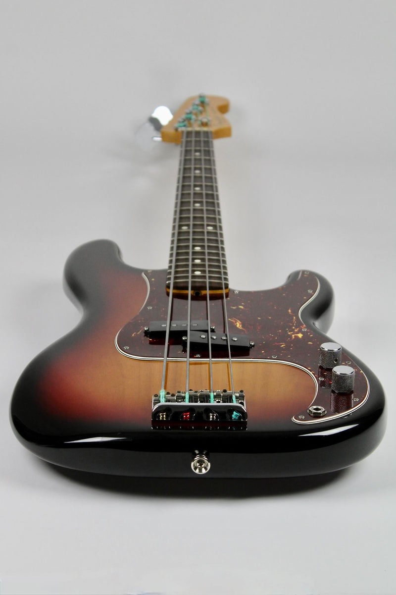 Fender American Professional II Precision Bass - 3-color Sunburst (usagé)