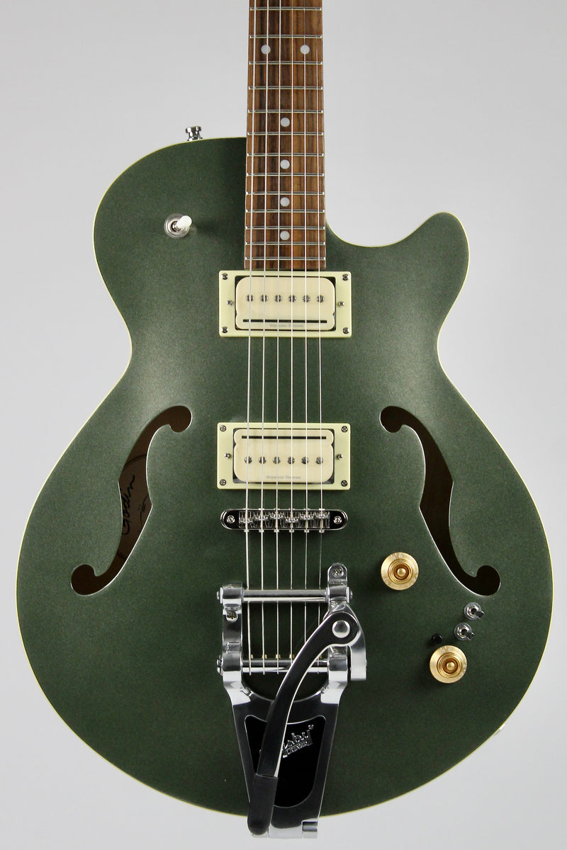 Godin Montreal Premiere LTD Desert Green avec Bigsby