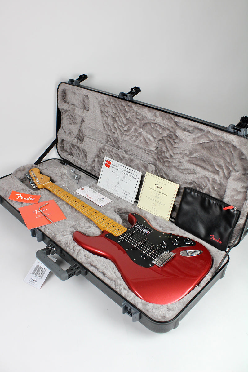 Fender American Ultra II Stratocaster HSS - Sinister Red (usagé)