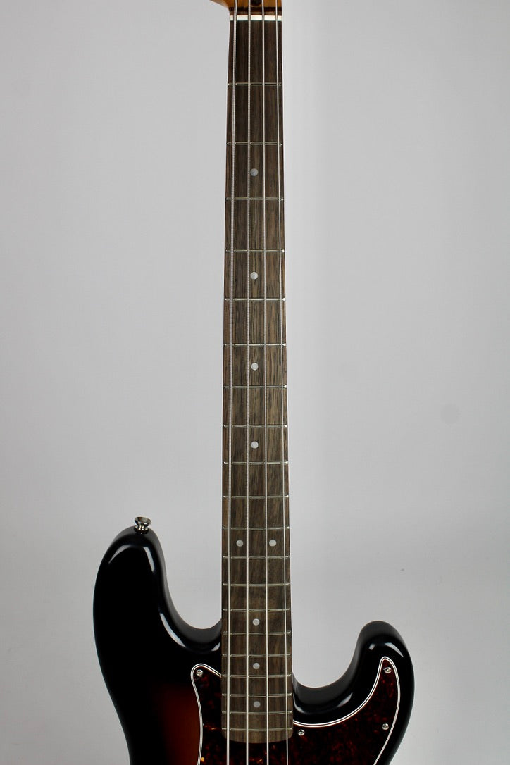 Squier Classic Vibe '60s Precision Bass - 3-Tone Sunburst