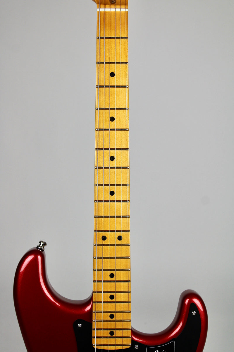 Fender American Ultra II Stratocaster HSS - Sinister Red (usagé)