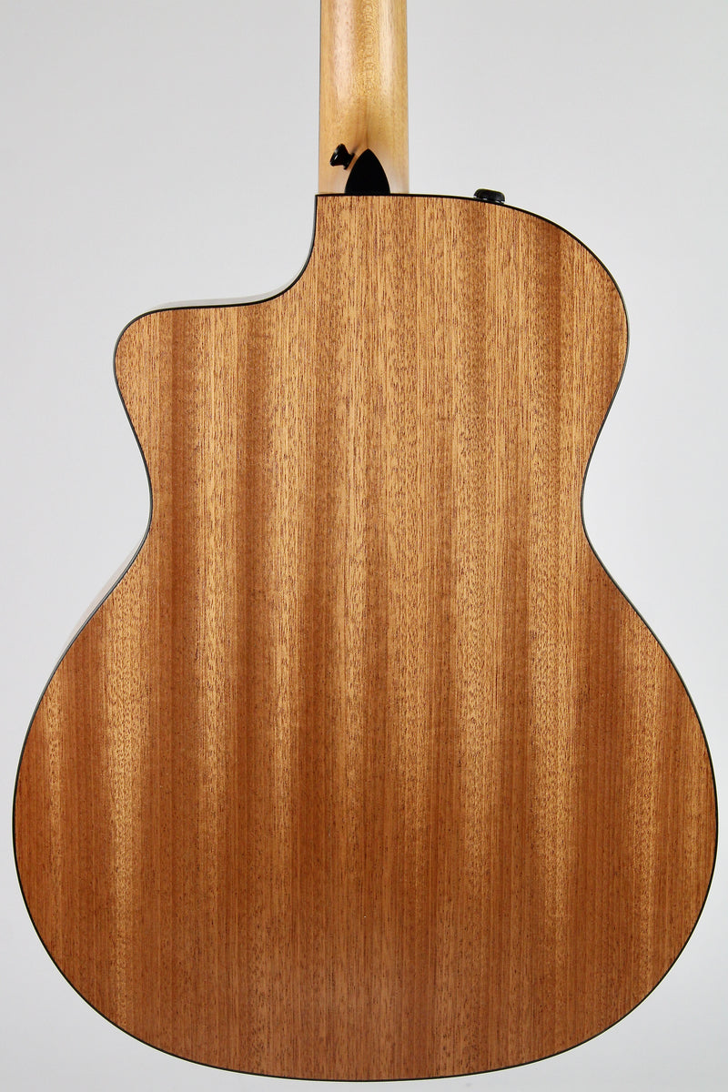 Taylor 114ce Spruce/Sapele - Natural w/Gig Bag
