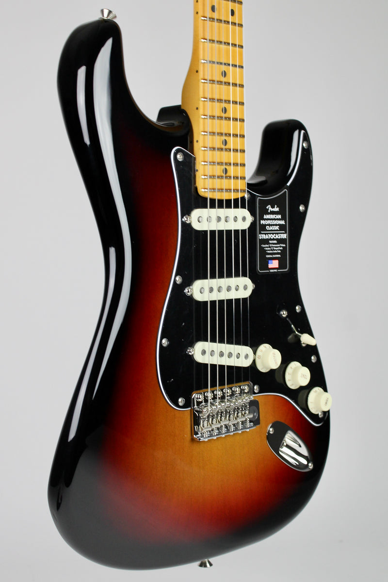 Fender American Professional Classic Stratocaster - 3-color Sunburst