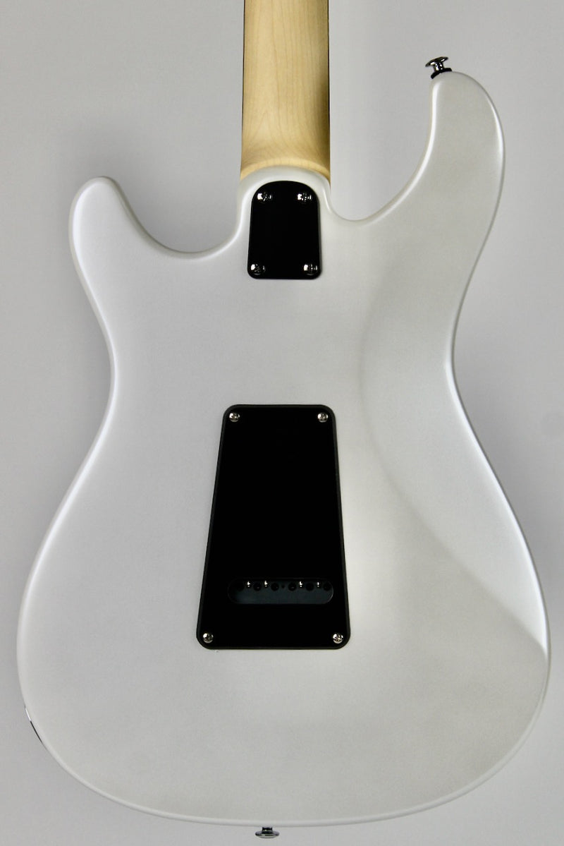 PRS SE Studio Standard - Pearl White w/Gig Bag (113981:WP)