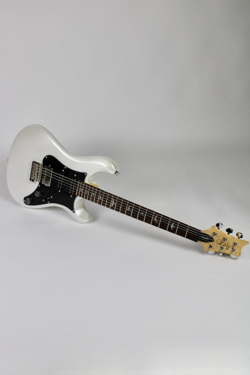 PRS SE Studio Standard - Pearl White w/Gig Bag (113981:WP)