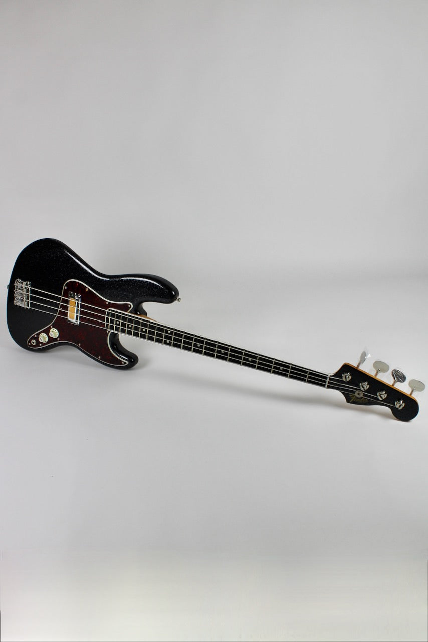 Fender Limited-Edition Gold Foil Jazz Bass - Black Sparkle w/Gig