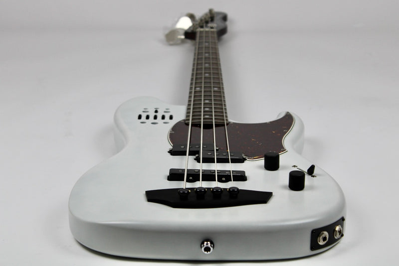 Godin RG-4 Ultra Carbon White RN (Second Factory) w/Gig Bag (050420F)