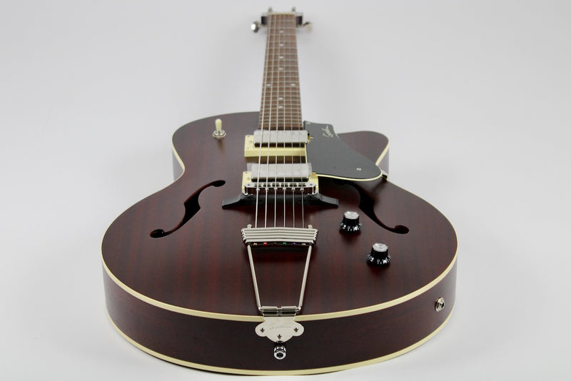 Godin 5th Avenue Mahogany Satin Red (Special Edition) w/Gig Bag