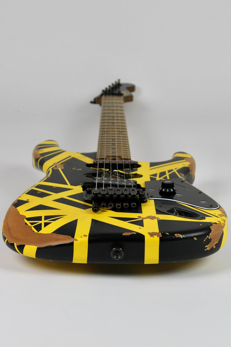 EVH Striped Series Frankenstein Frankie - Black with Yellow Stripes, Relic w/Gig Bag (5107900528)