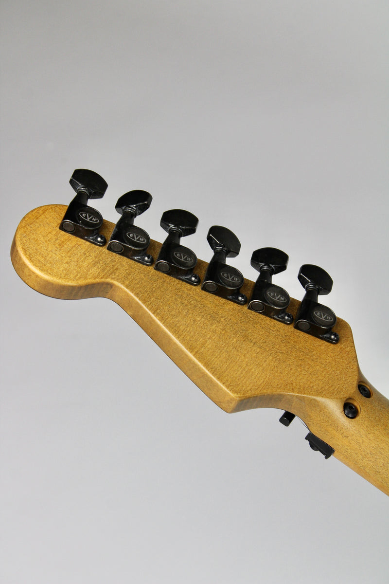 EVH Striped Series Frankenstein Frankie - Black with Yellow Stripes, Relic w/Gig Bag (5107900528)