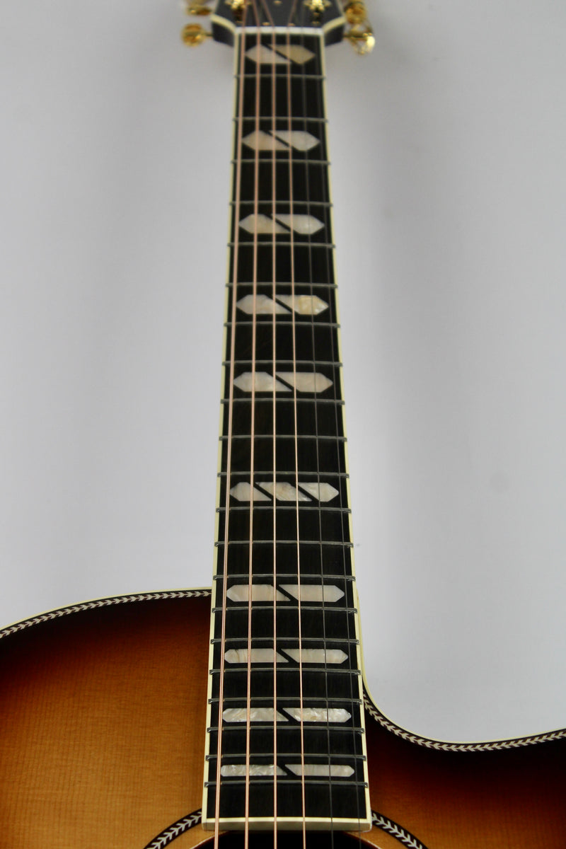 Godin Connaisseur MJ Sunsetburst Maho (demo)