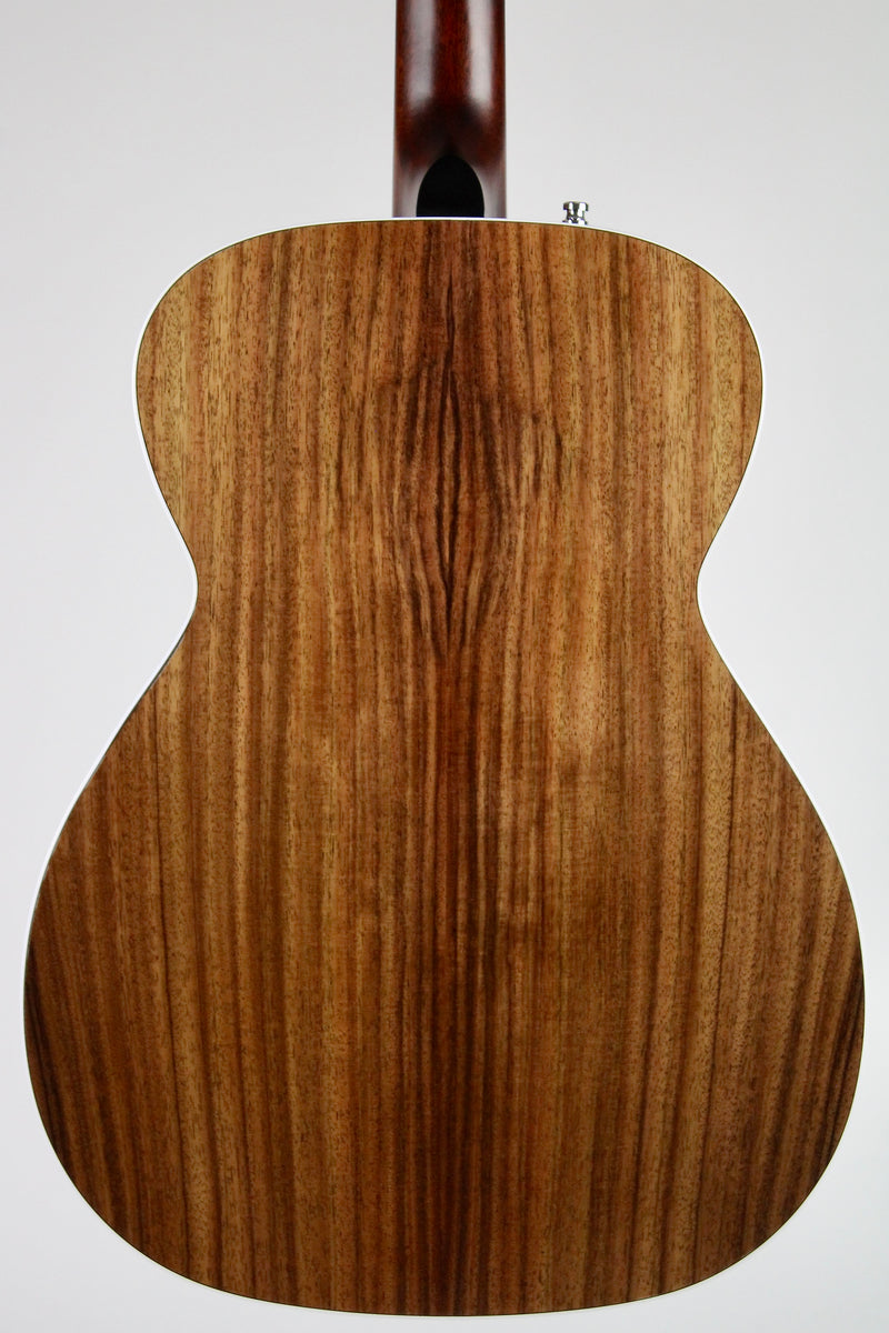 Godin Fairmount CH Natural HG EQ (demo)