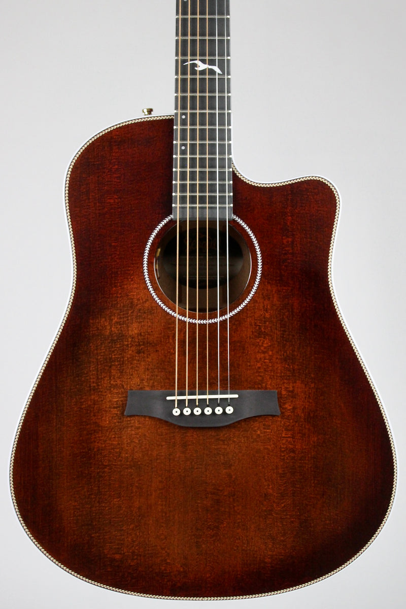 Seagull Artist Peppino Signature CW - Bourbon Burst (demo)