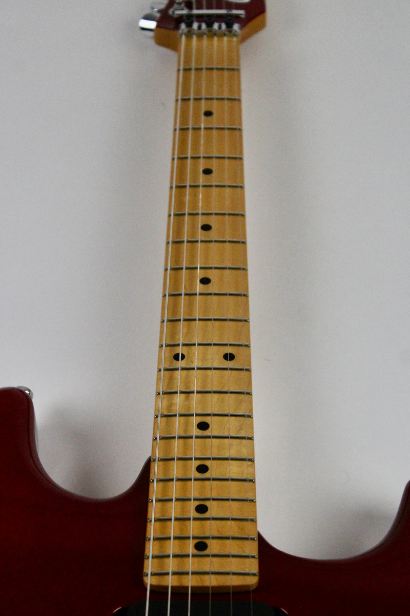 Godin Redline – 85 Red MN (demo)