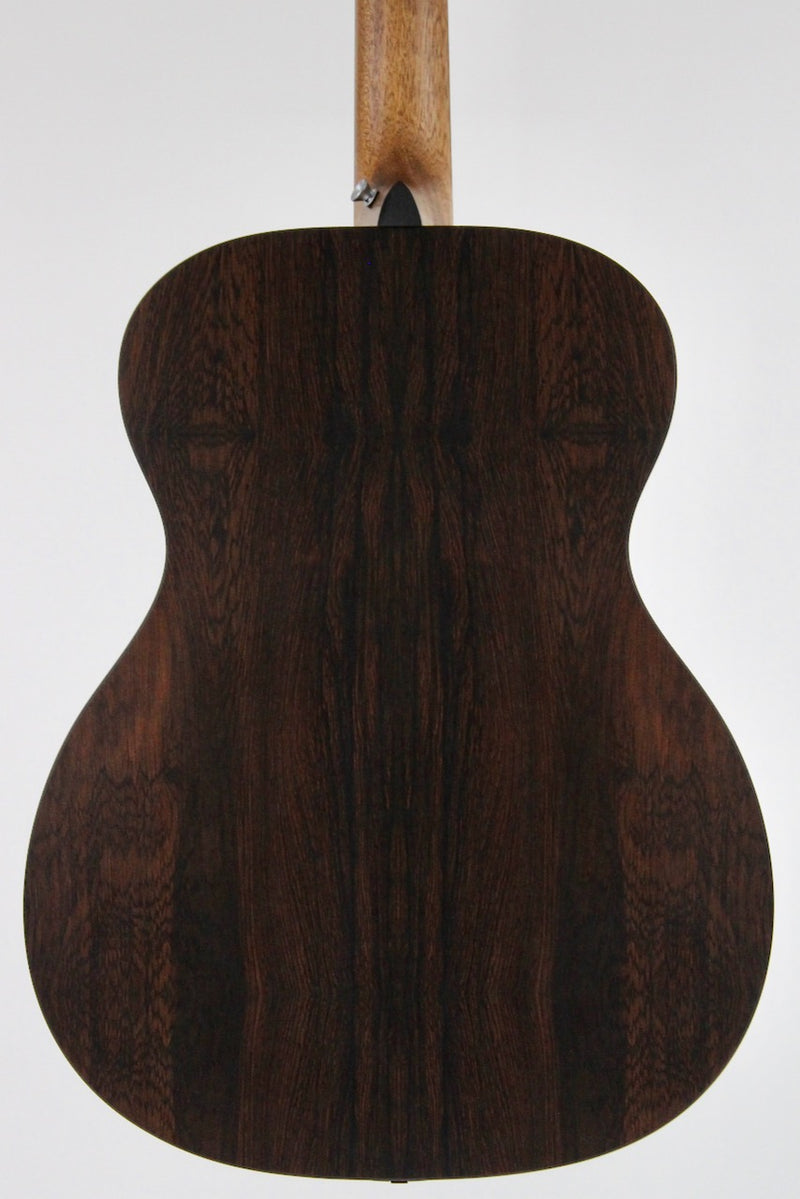 Martin 000-X2E Brazilian - Natural w/Gig Bag (000X2EBRAZ)