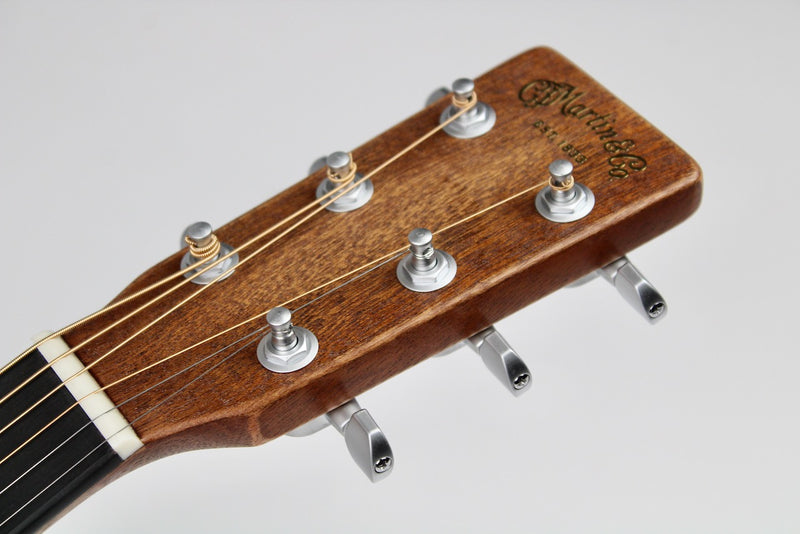 Martin 000CJR-E Streetmaster w/Gig Bag