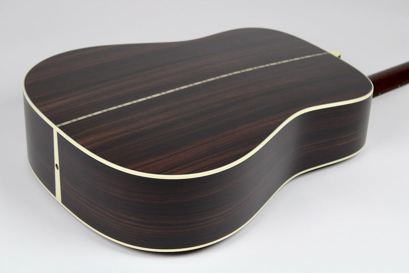 Martin D-28 Satin - Amberburst w/OHSC (D28SATINAMBERBURST)