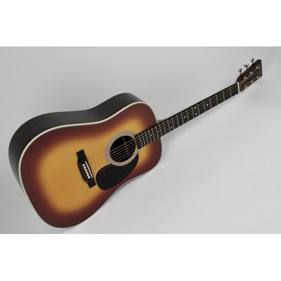 Martin D-28 Satin - Amberburst w/OHSC (D28SATINAMBERBURST)