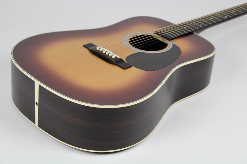Martin D-28 Satin - Amberburst w/OHSC (D28SATINAMBERBURST)