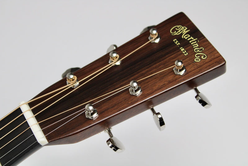 Martin D-28 Satin - Amberburst w/OHSC (D28SATINAMBERBURST)