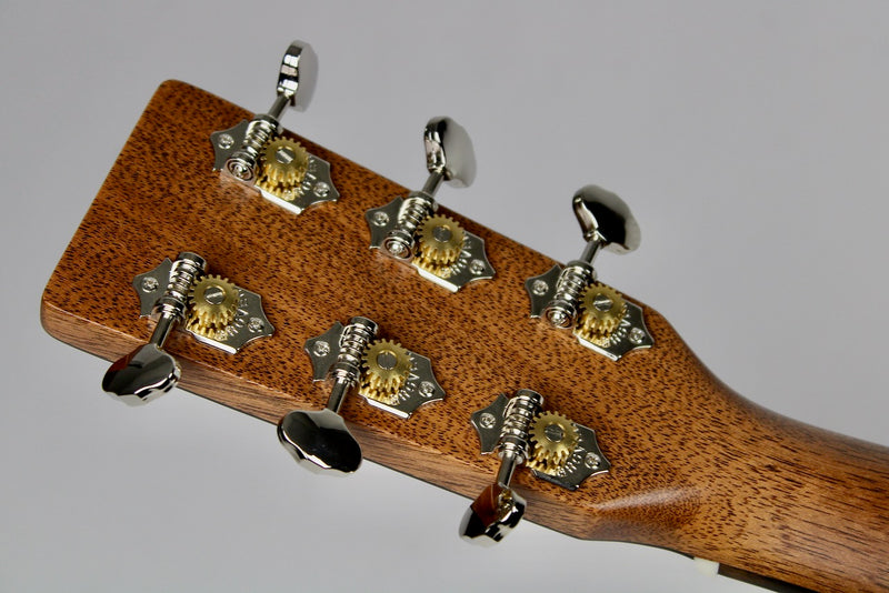 Martin D-X2E Billy Strings Signature w/Gig Bag (DX2EBILLYSTRINGS)