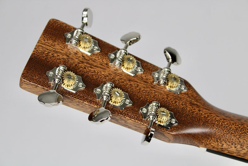 Martin D-X2E Billy Strings Signature w/Gig Bag (DX2EBILLYSTRINGS)