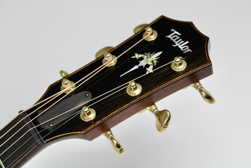 Taylor 914ce - Natural Sitka Spruce w/OHSC