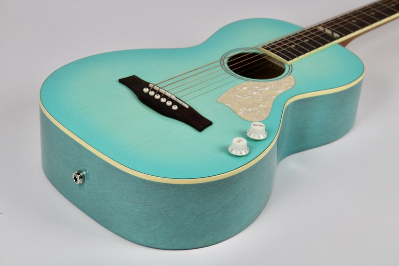 Godin Rialto Laguna Blue HG Q-Discrete LTD w/Gig Bag (052707)