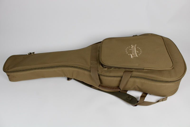 Taylor 24ce Grand Auditorium w/Gig Bag