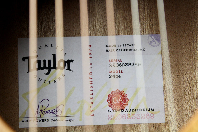 Taylor 24ce Grand Auditorium w/Gig Bag