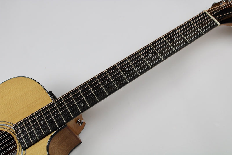 Taylor 150ce Dreadnought 12-string - Natural w/Gig Bag