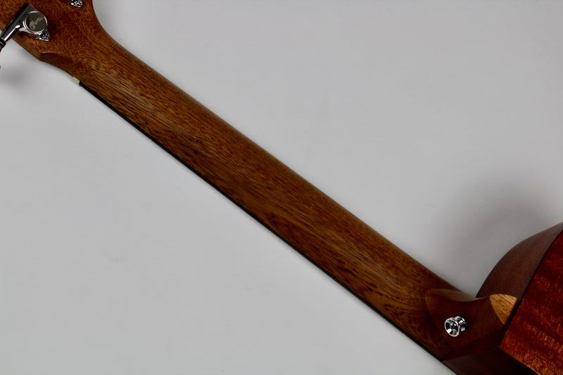 Martin 000CJR-10E Acoustic-Electric Bass - Burst w/Gig Bag (000CJR10EBASSBURST-01)