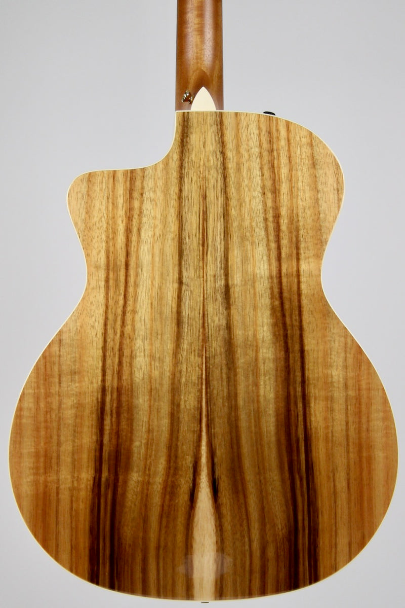 Taylor 214ce-K Deluxe Natural w/OHSC