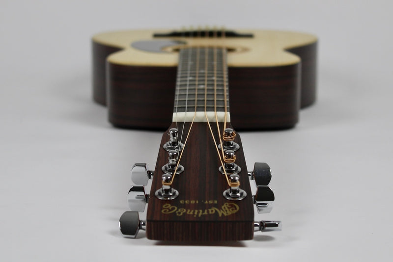 Martin LX1RE Little Martin Natural w/Gig Bag