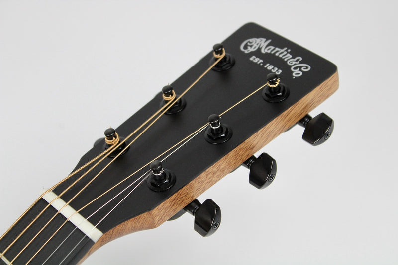 Martin 000-12E Koa/Sitka Spruce w/Gig Bag