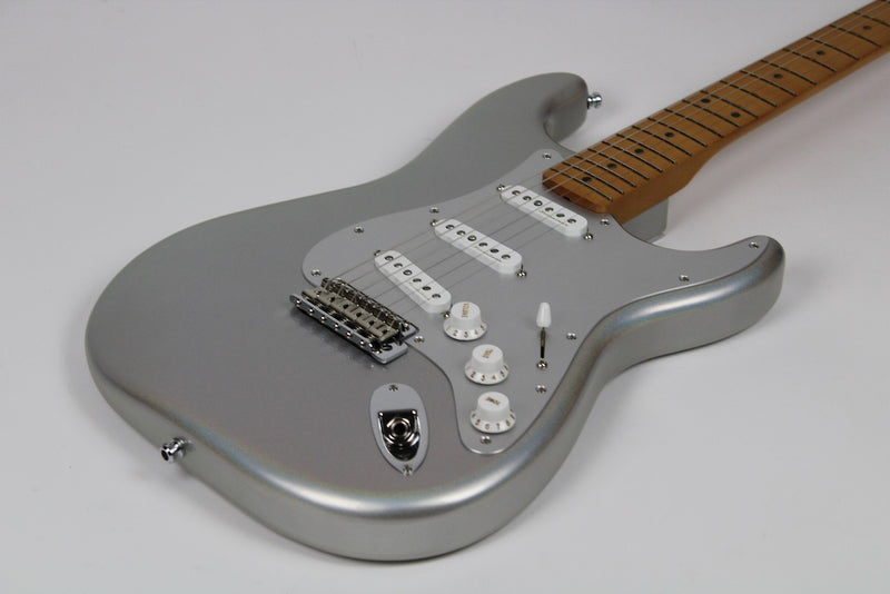 Fender H.E.R. Stratocaster Maple Fingerboard Chrome Glow w/Gig Bag (0140242343)