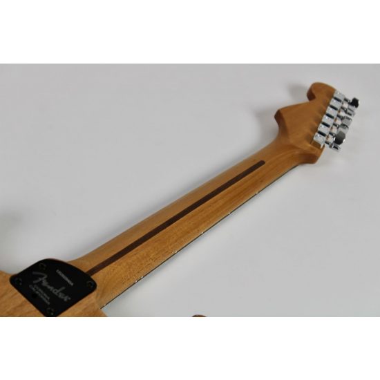 Fender American Acoustasonic Strat Ebony Fingerboard 3-Color Sunburst w/Gig Bag (0972023200)