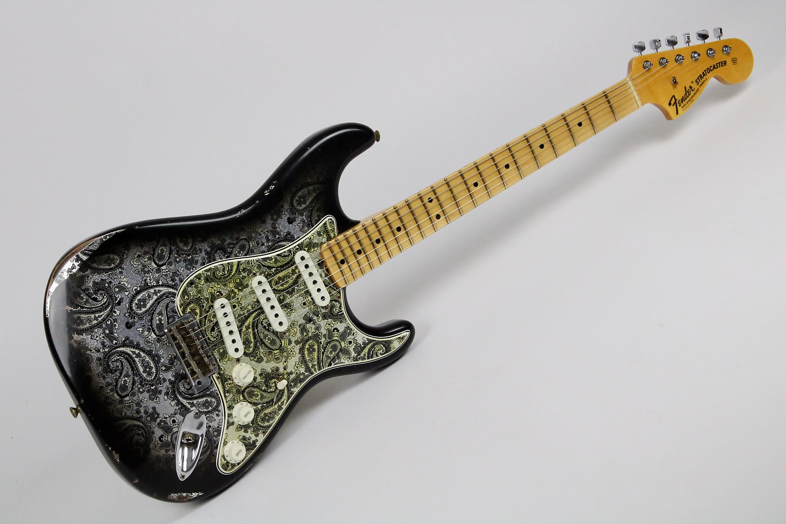 Fender Custom Shop Limited '68 Stratocaster Relic Maple Fingerboard 2020  Black Paisley w/OHSC