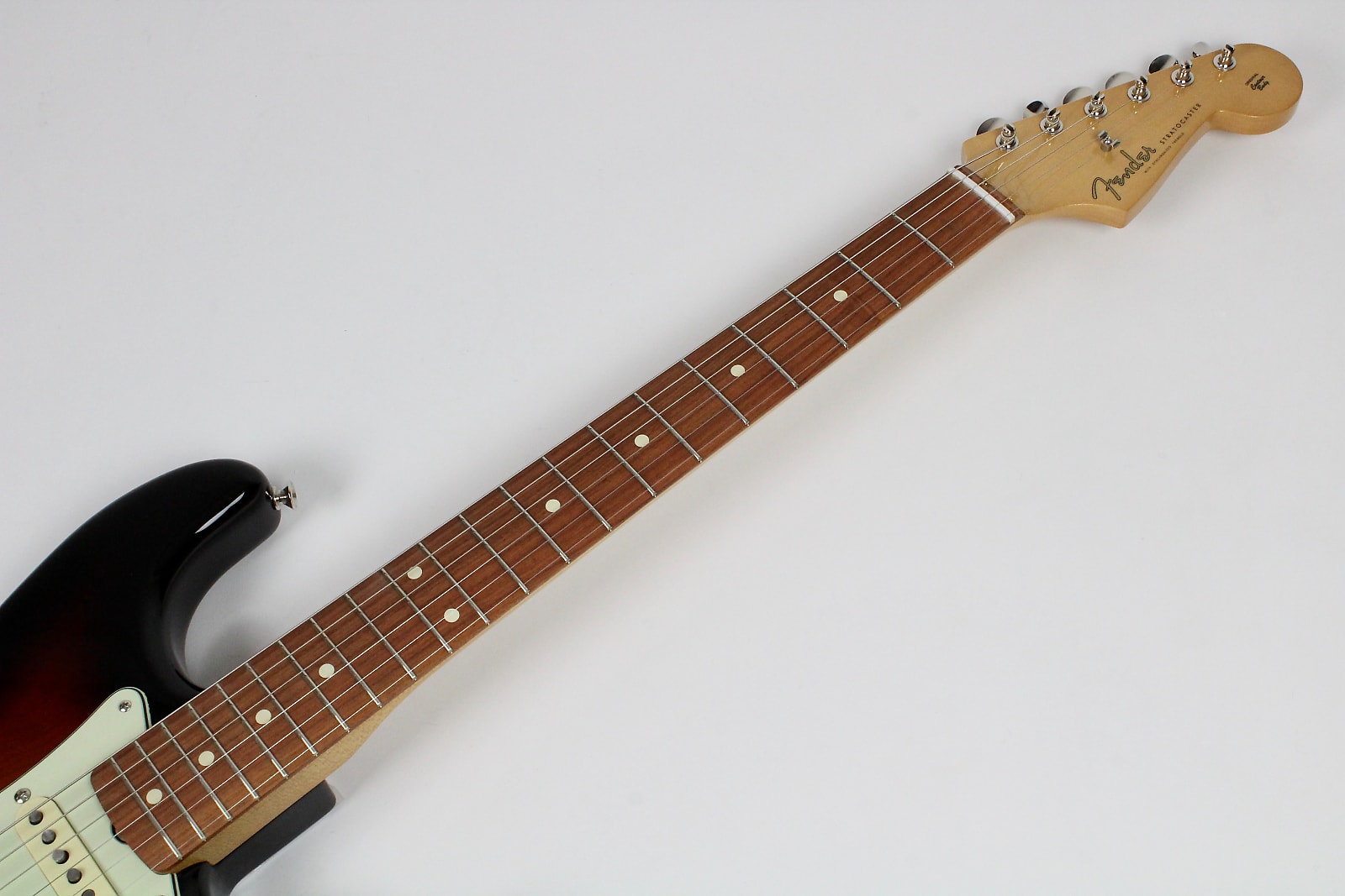 エレキギター Fender Vintera ´60s Stratocaster? Modified