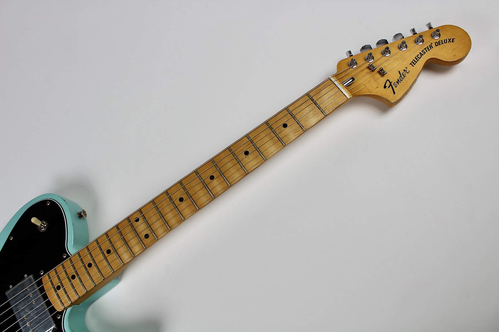 Fender Vintera Road Worn '70s Telecaster Deluxe Maple Fingerboard Daphne  Blue w/Gig Bag