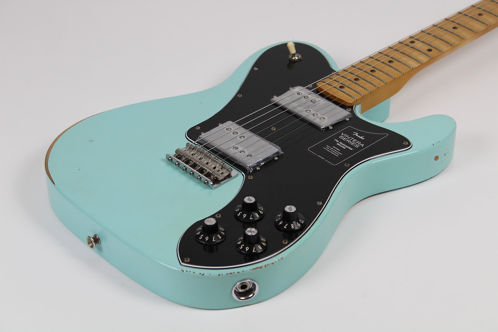 Fender Vintera Road Worn '70s Telecaster Deluxe Maple Fingerboard Daphne  Blue w/Gig Bag