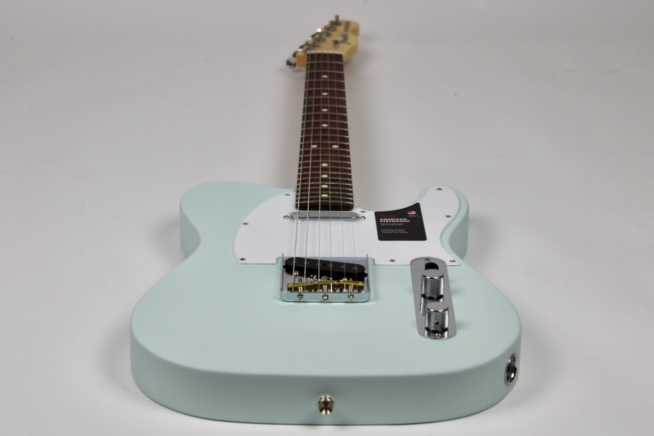 Fender American Performer Telecaster Rosewood Fingerboard Satin Sonic Blue  w/Gig Bag 0115110372