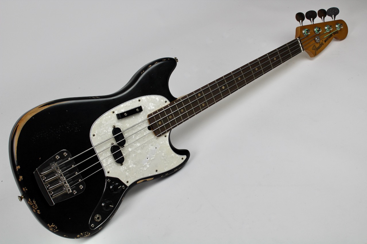 初回特典付 Fender JMJ Road Worn Mustang Bass（22年製） - 楽器・機材