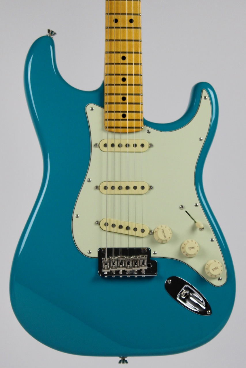 Fender American Professional II Stratocaster Maple Fingerboard Miami Blue  w/OHSC (0113902719)