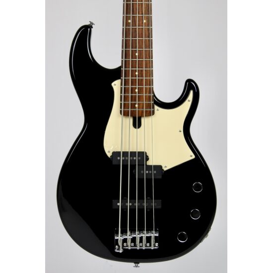 Yamaha BB435 5-string Bass Black w/Gig Bag