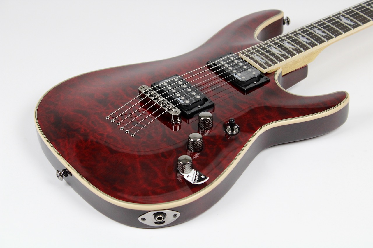 Schecter Omen Extreme-6 Black Cherry (2004-SHC) – Gerald Musique