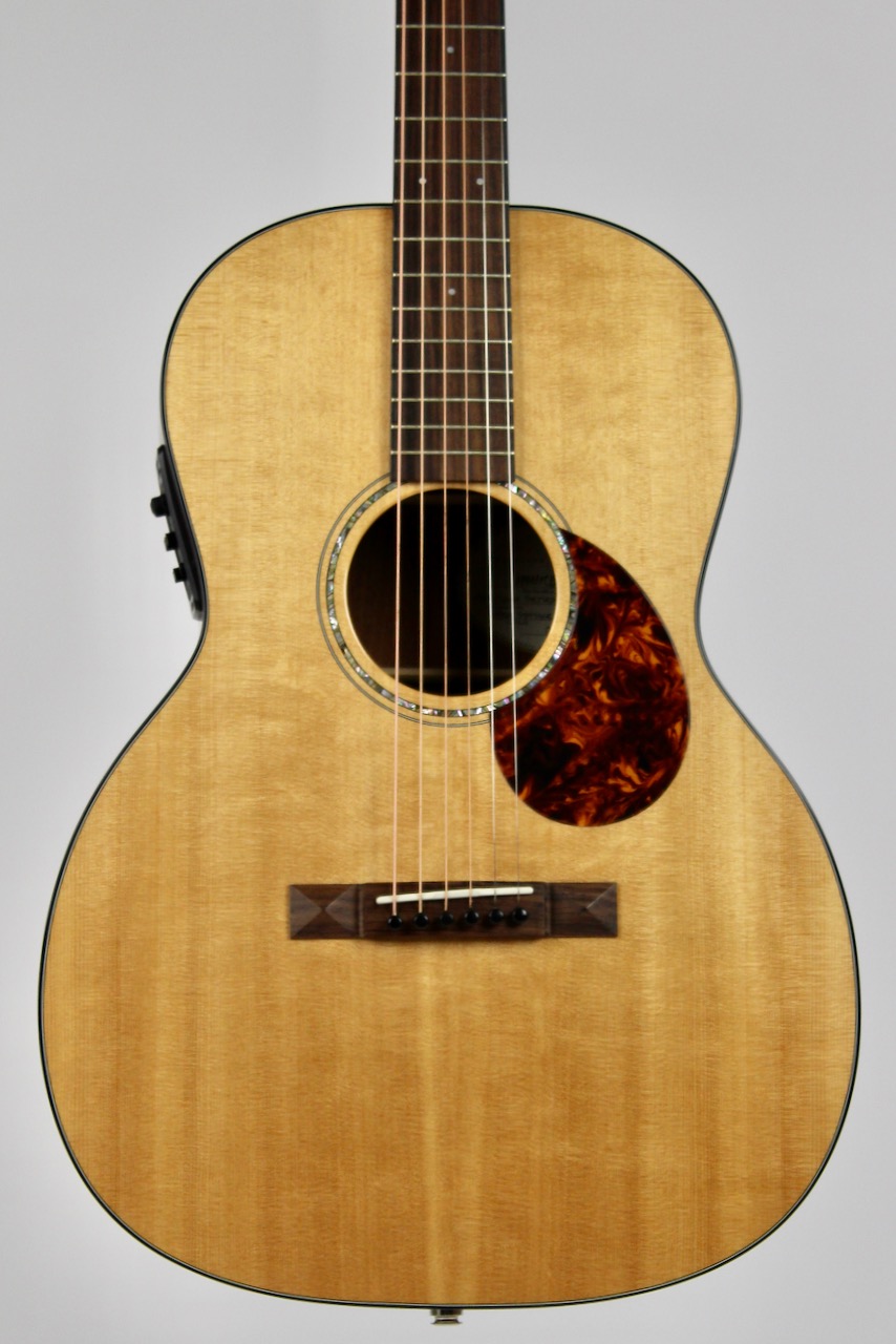 Breedlove American Series 000/SM (B-Stock) Fishman Presys W/OHSC ...